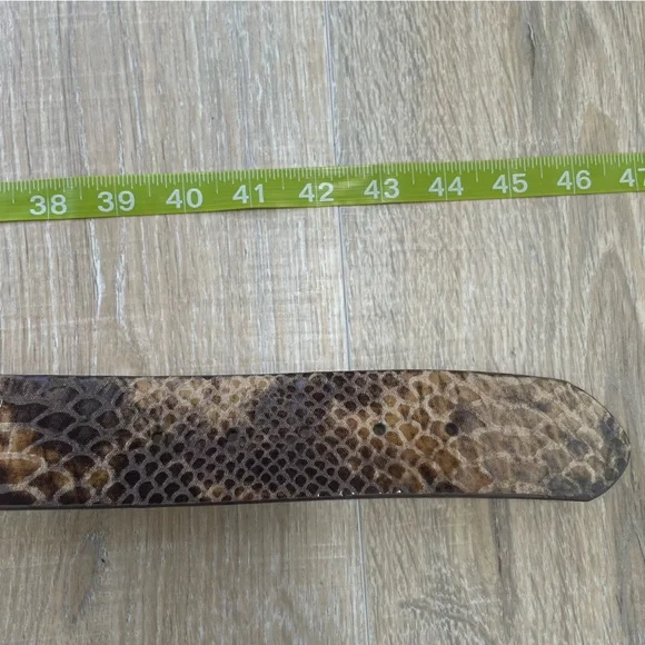 CHICOS real leather crocodile pattern belt brown tan - Picture 11 of 11